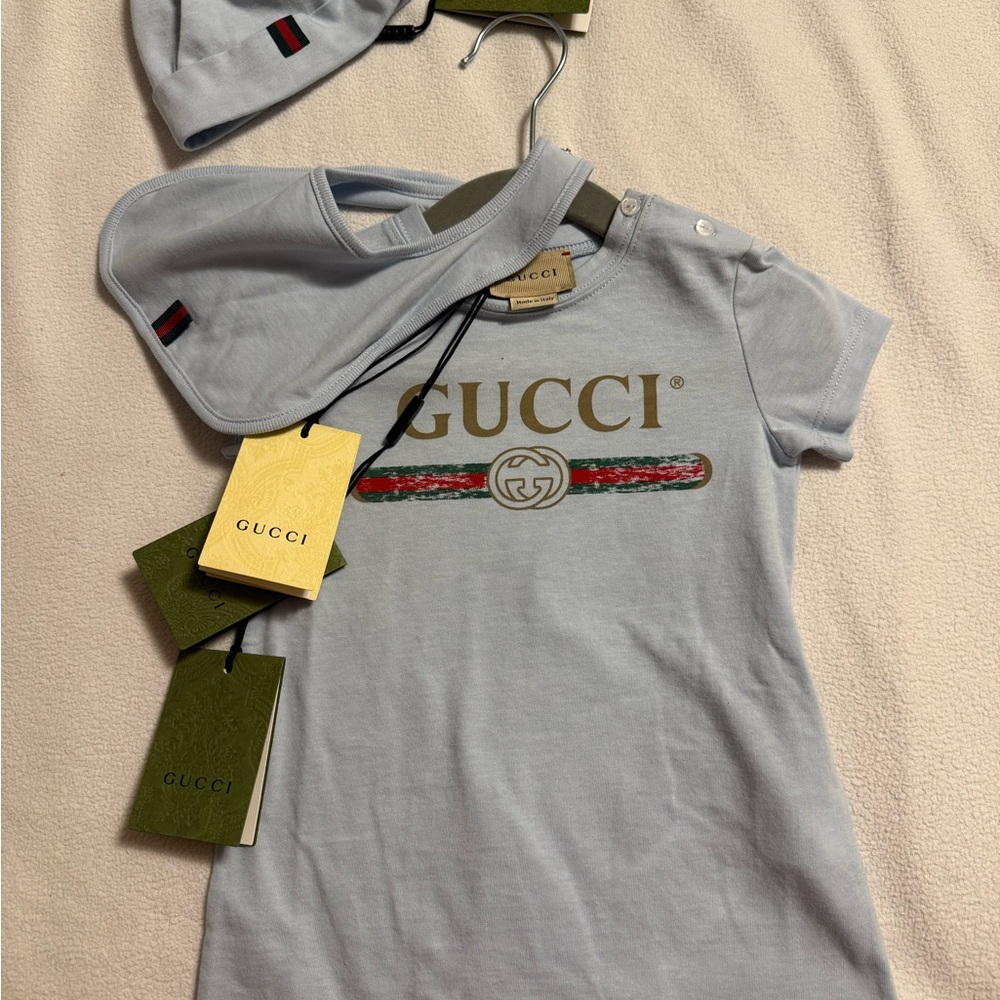 Gucci Blue Short Sleeve Tee with Iconic Logo